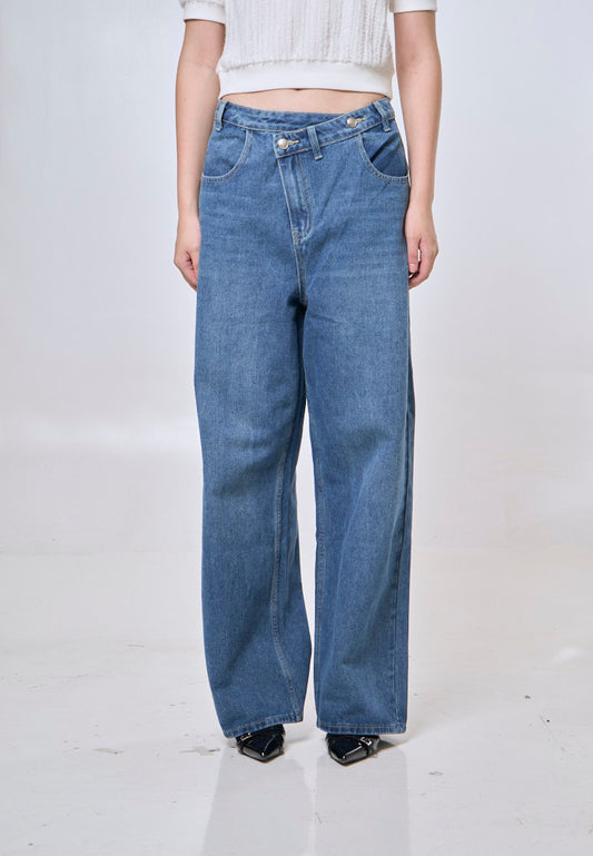 Mossimo Evelina Light Blue Straight Loose Mid Asymmetrical Jeans