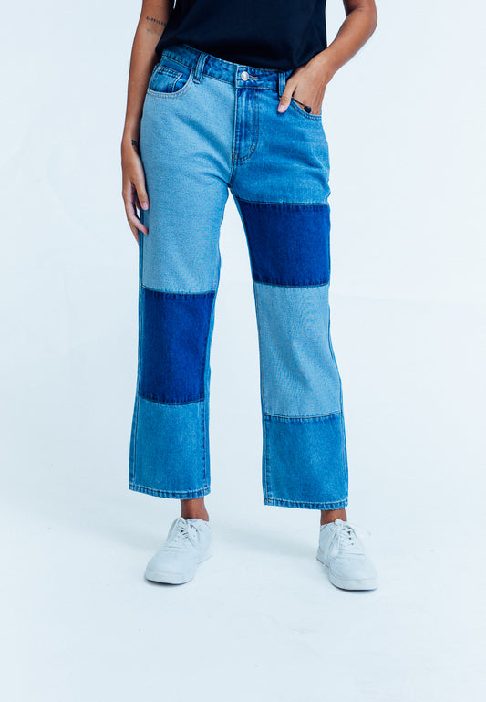 Mossimo Elaisa Medium Blue Patchwork Straight Mid Jeans