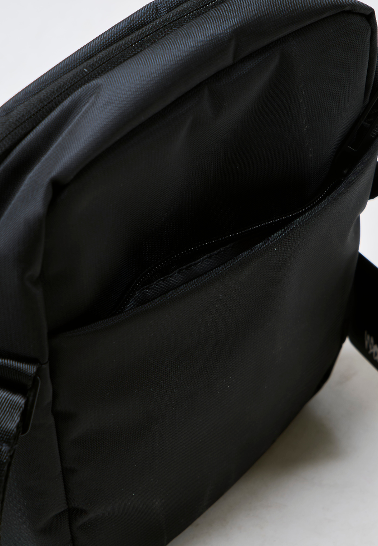 Mossimo Shan Black Sling Bag