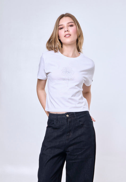 Mossimo Leonie White Classic Cropped Fit Tee