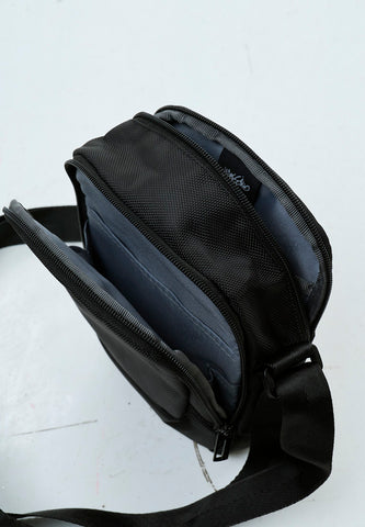 Mossimo Kaelor Black Medium Sling Bag For Men