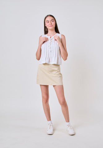 Mossimo Ariana White Classic Pleated Top