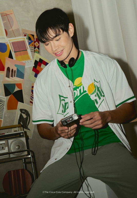 Mossimo Arvie White Sprite Baseball Urban Fit Shirt