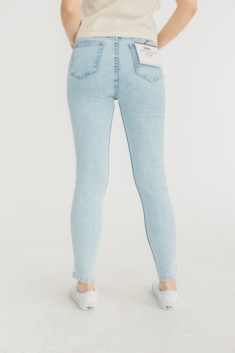 Light Blue Women's Five Pocket Skinny Cropped Mid Jeans - Mossimo PH