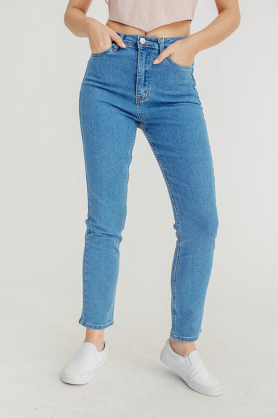 Medium Blue Sraight High Womens Basic Five Pocket Jeans - Mossimo PH
