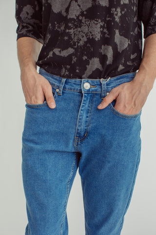 Medium Blue Straight Mid Rise Most Wanted Denim Basic Five Pocket Jeans - Mossimo PH