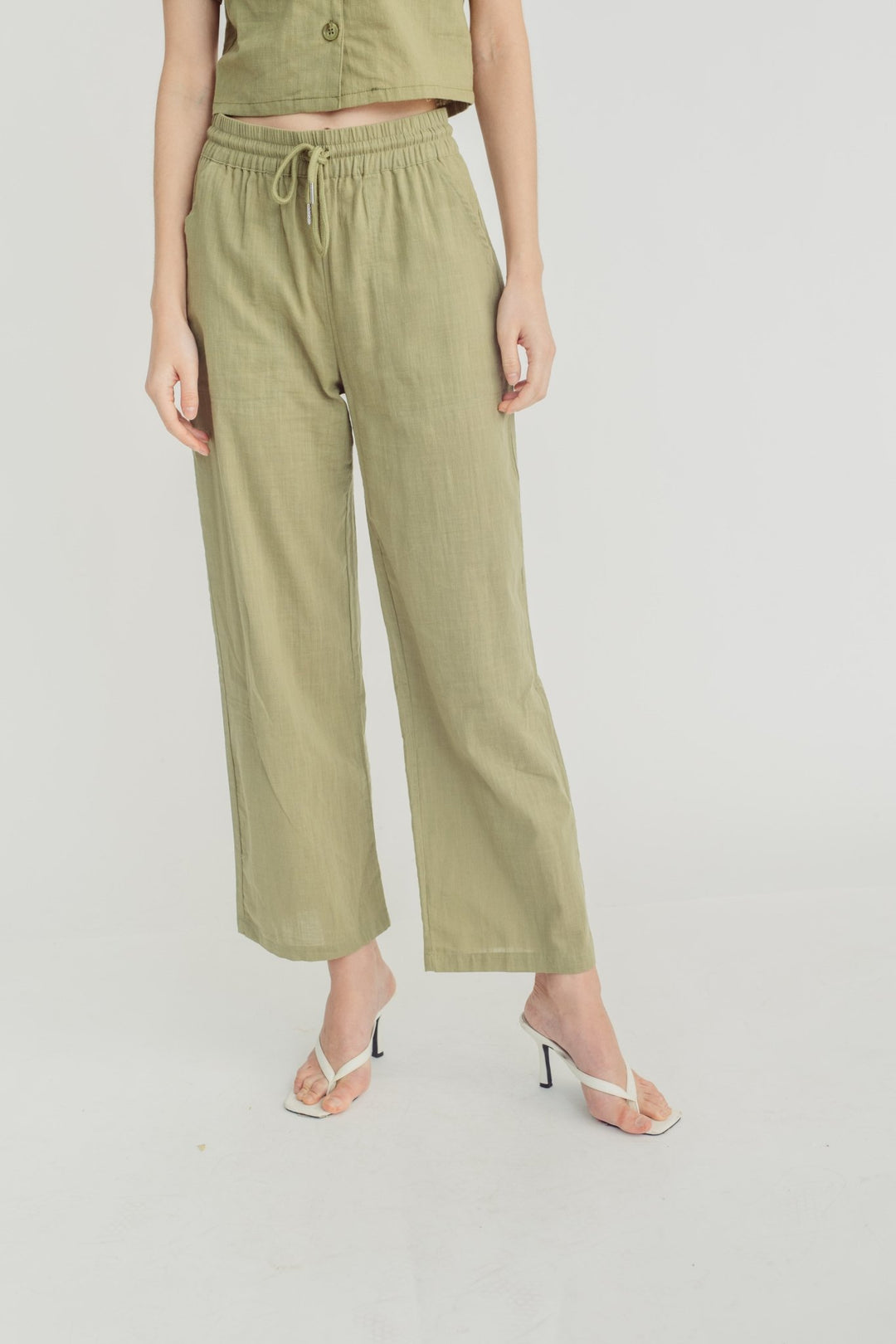 Tailored Fit Pocket Cargo Pants - Mossimo PH