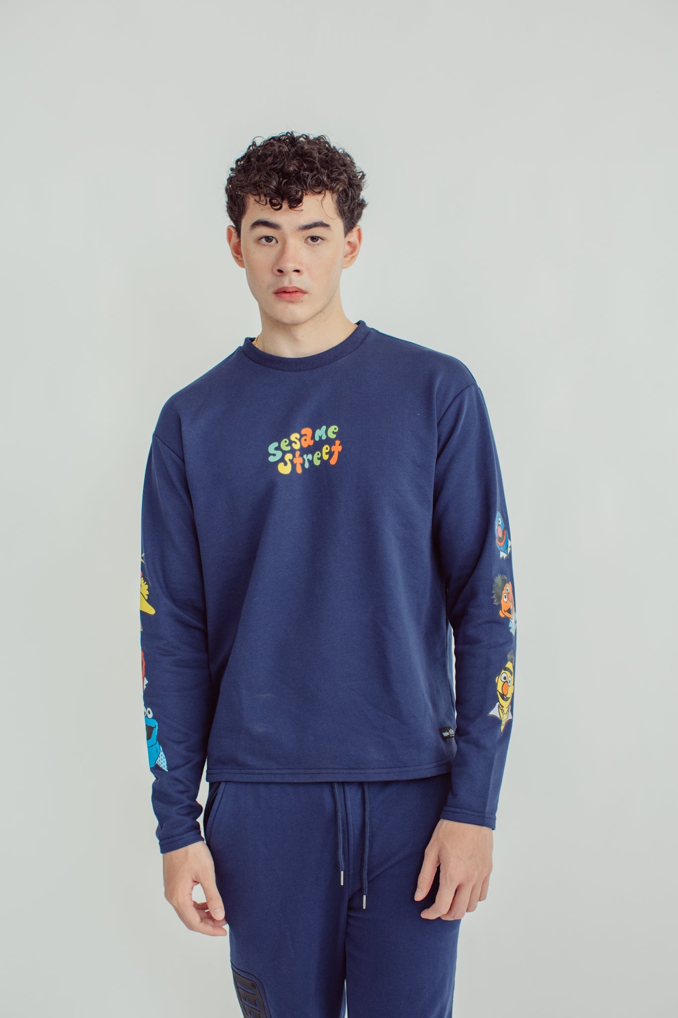 Timothy Midnight Blue Group Head Print on Oversized Pullover - Mossimo PH